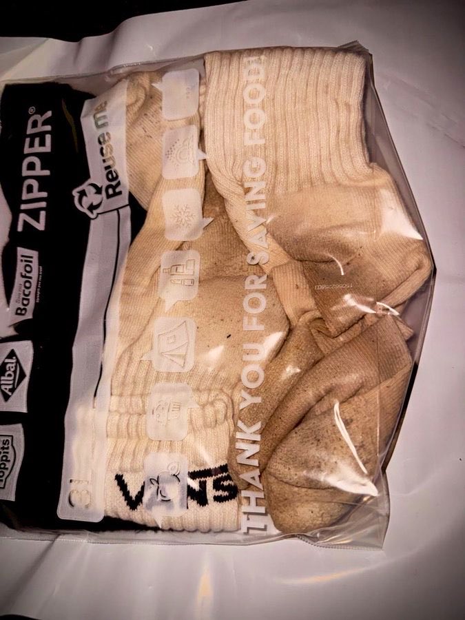 StinkyFootKingF's tweet photo. Last night’s theme was “straight” foot losers paying to lick up my toejam. Tonight’s theme is clearly sock sniffers begging for my cheesy cast offs. Pick your poison… 🧀🦶/🧀🧦

Toejam vs Rancid Socks
Vinegar vs Cheese

#FootMaster #FootDom #Findom #WornSocks #ToeJam #PayPig https://t.co/YHzYTRqmMN