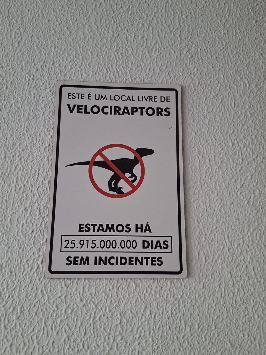 blymanoroan's tweet photo. minha namorada me presenteando com coisas que eu amo https://t.co/OtihY1o84x