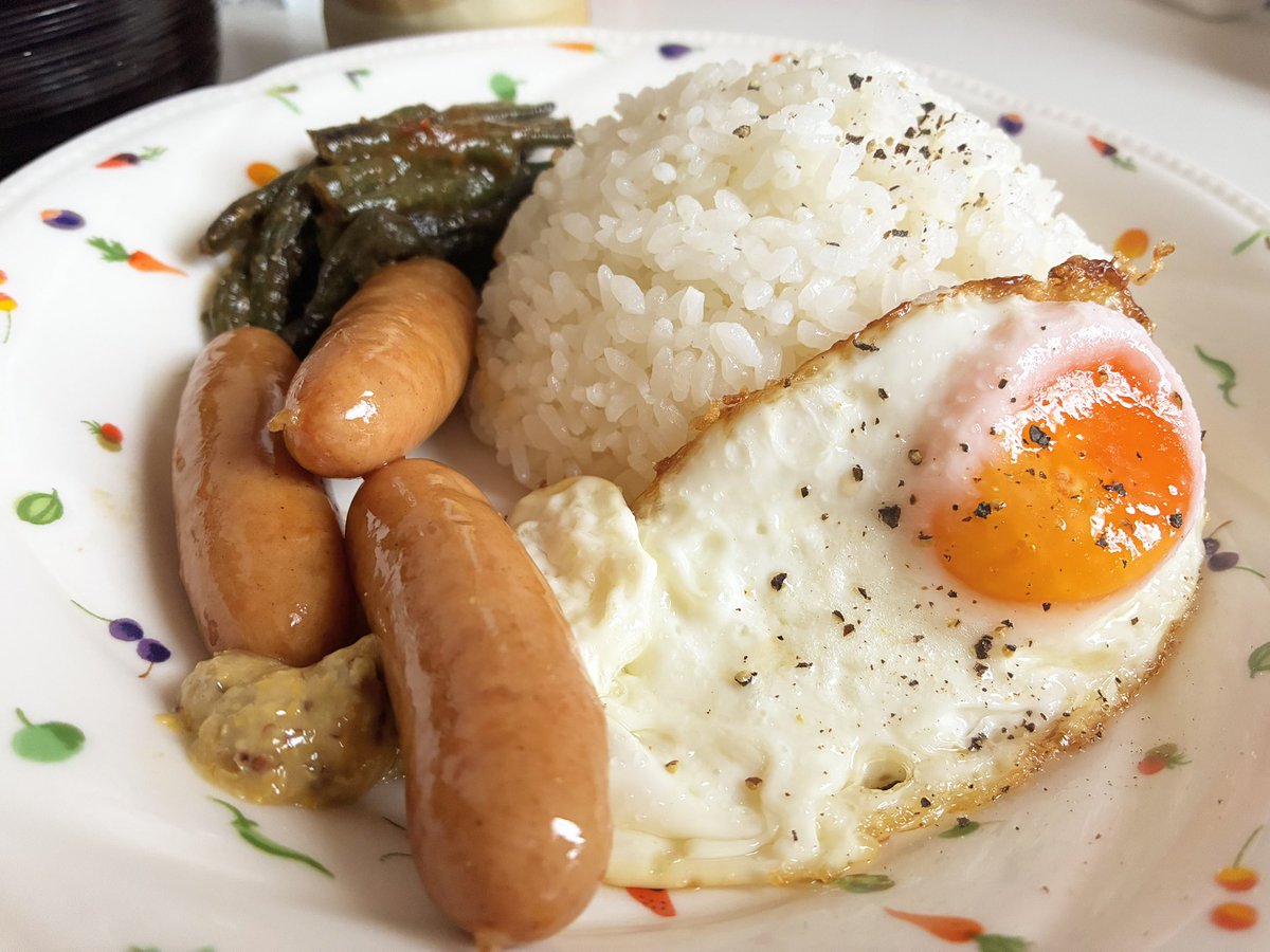 zer0taP's tweet photo. 朝ごはん〜🍚 https://t.co/jdWF4veOM5