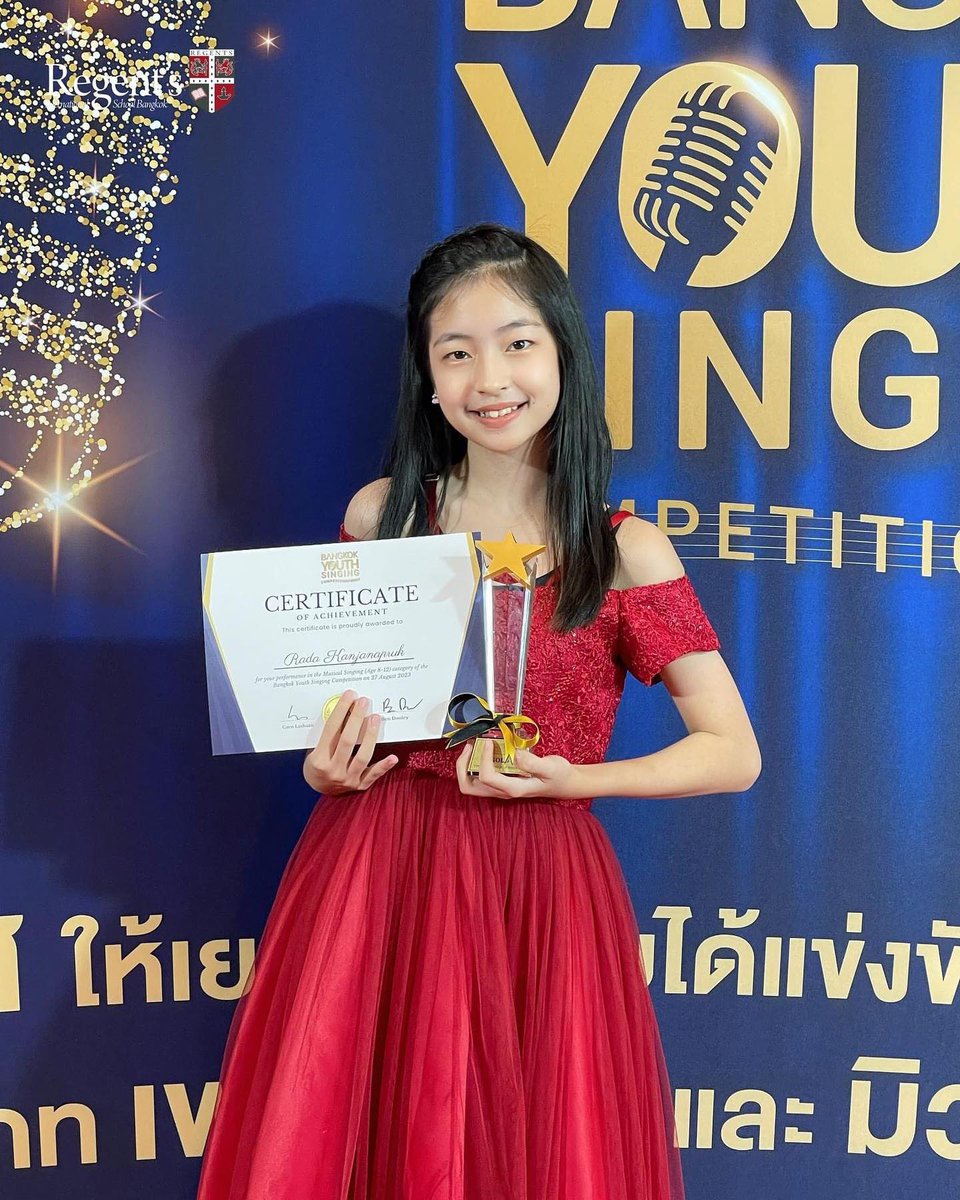 A2OLITE_PICS's tweet photo. Pre-debut photos of Rada, winning Trophies and Certificates for her singing and vocals, Her vocal talent speaks for itself.

#A2O #A2OLITE #RADA https://t.co/gjGPjZjBUy