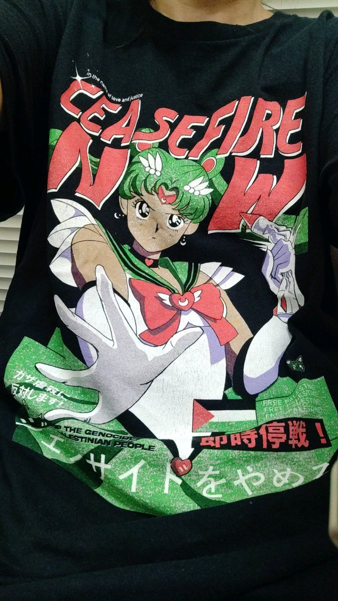 bubumo's tweet photo. （お気に入りのＴシャツ着てるけどな！） https://t.co/h6v78r1LR7