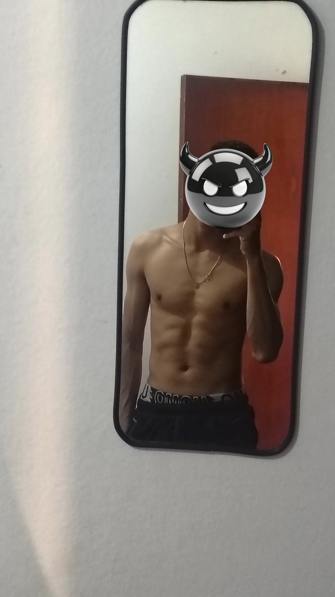 Blacky_Dom's tweet photo. Que se cuentannn 🤪🤪🤪

#nsfwtwt #boy #vergapreñadora https://t.co/27geDFJ4ap
