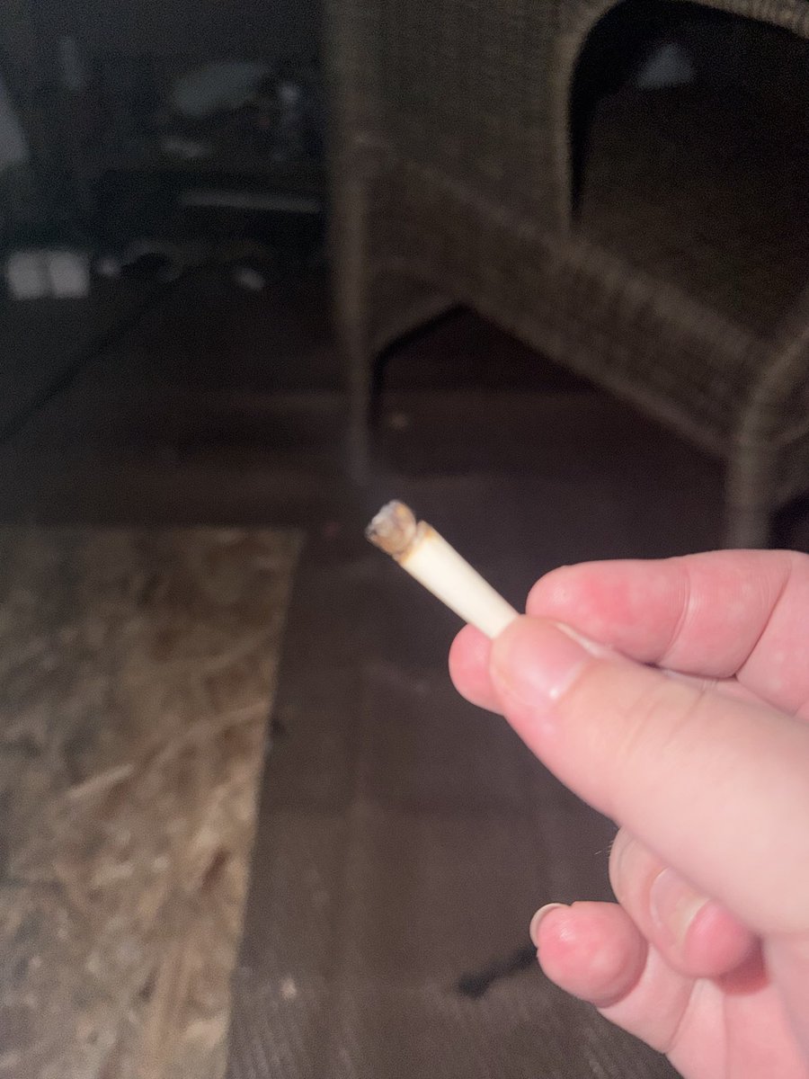 getslug's tweet photo. Went to go smoke a joint and found this one what the fuck man https://t.co/8sJlTMm0R8