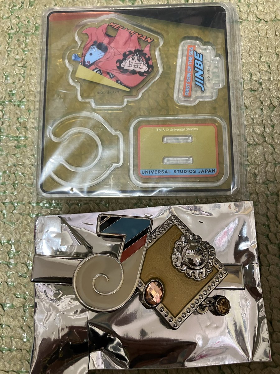 310Zoro's tweet photo. ワンピース　アクスタ　ヘアピン

譲　ジンベエ2点

求　500円

本日パーク内手渡し希望
お気軽にお声掛けください https://t.co/ZTKqVUh52T