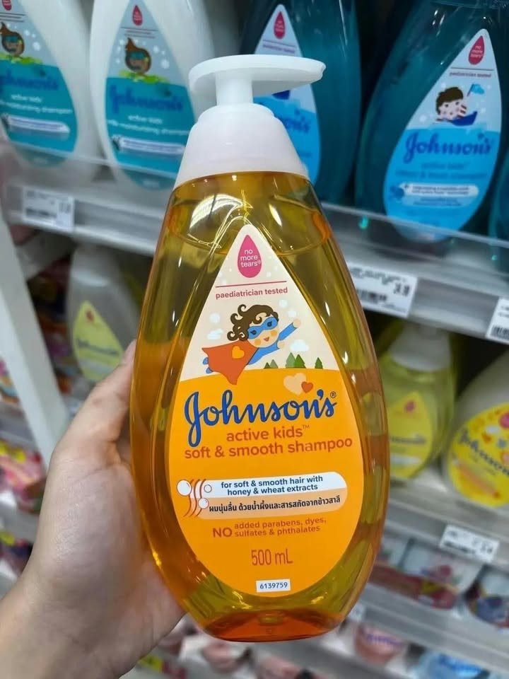 HayySah01's tweet photo. jujur awalnya iseng pake shampo anak, eh malah selembut ini 😭 aku taro sini ya yang mau samaan👇
🖇️  https://t.co/UjXDJfzMer https://t.co/jKADgSCy7w