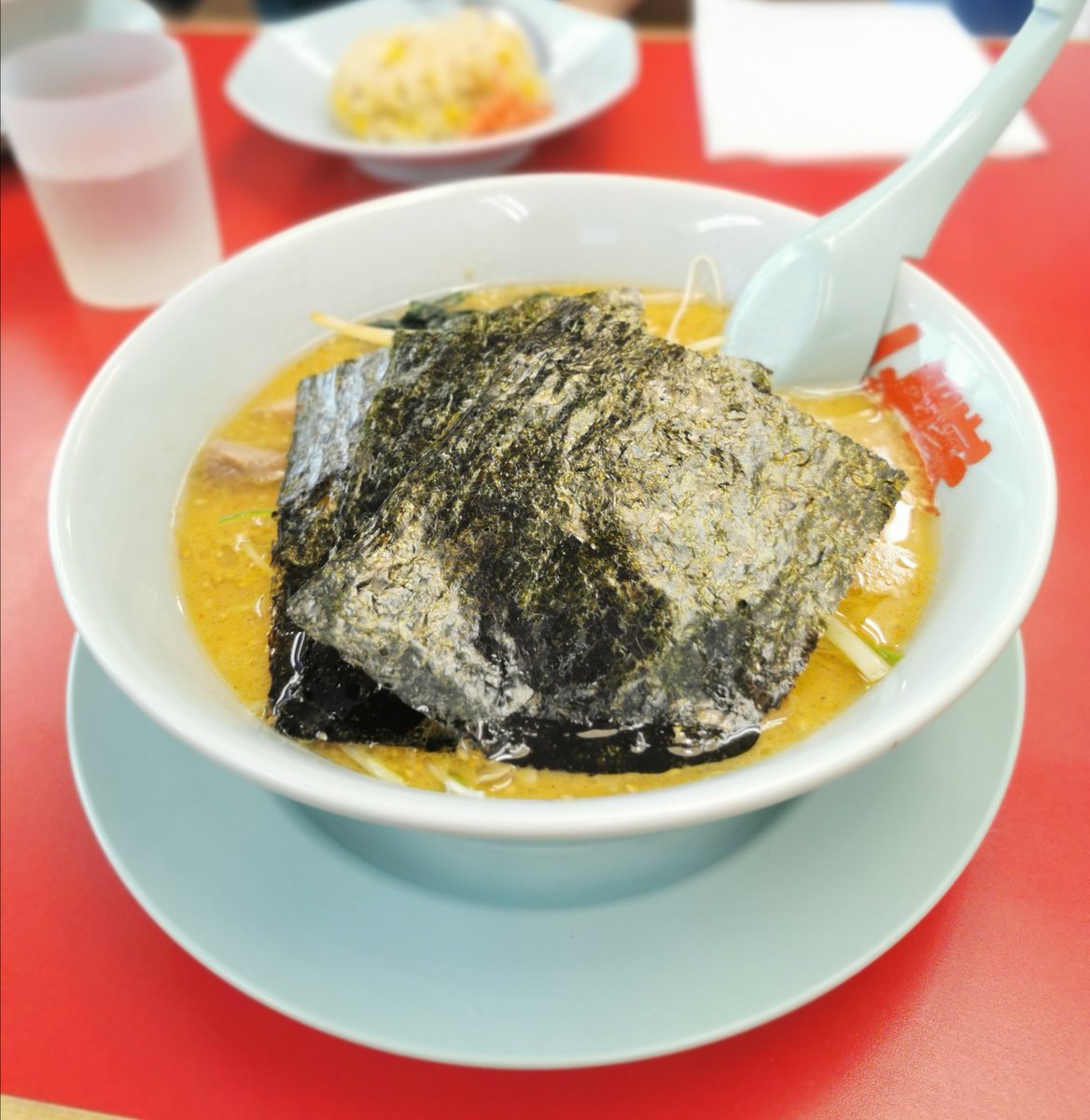 jt_takechan's tweet photo. そう言えば、昨日食べた山岡家さんの特製味噌ラーメンは美味しかったな〜⋯ https://t.co/xhA3l5SaJB