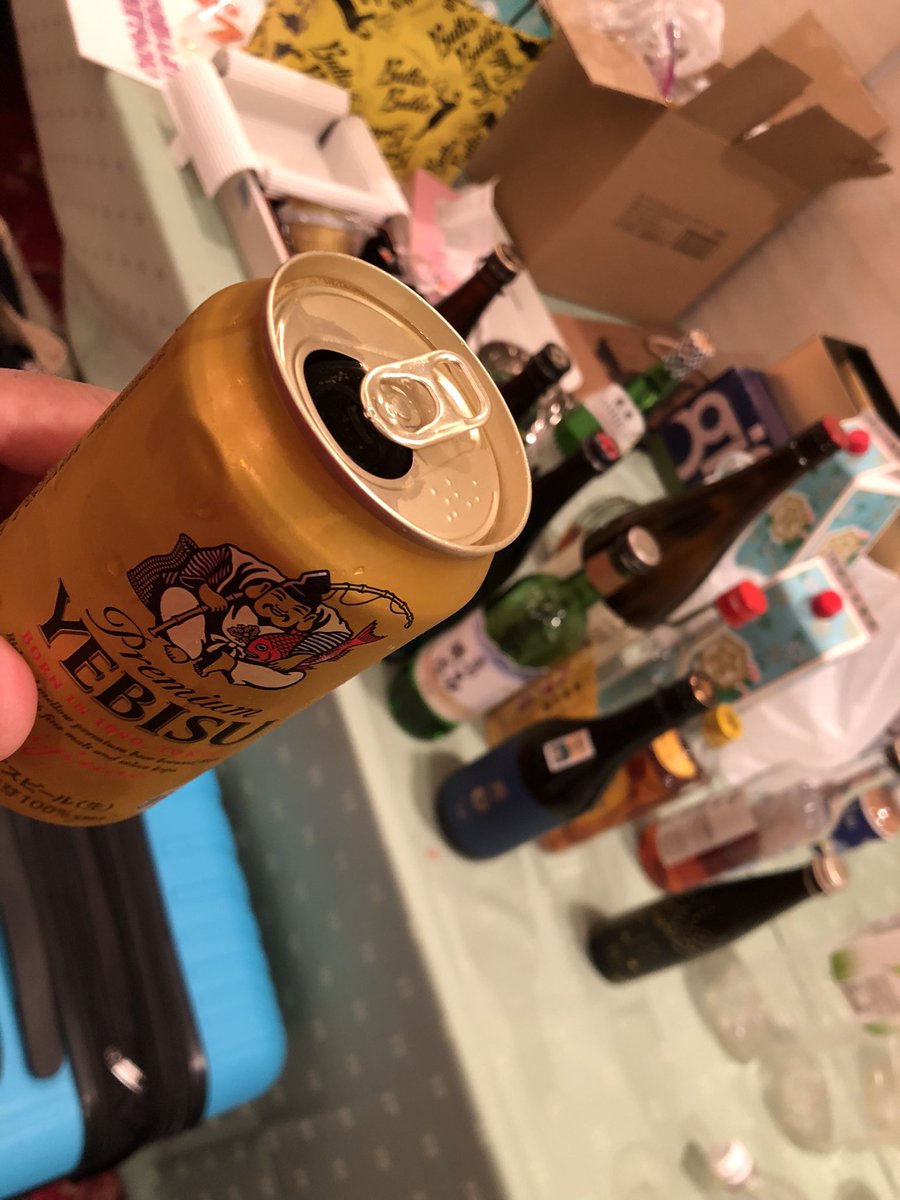 chika_8_2nd's tweet photo. 2日目。朝から酒飲みながらスト2できるって最高じゃねーか https://t.co/ghkSva80ey