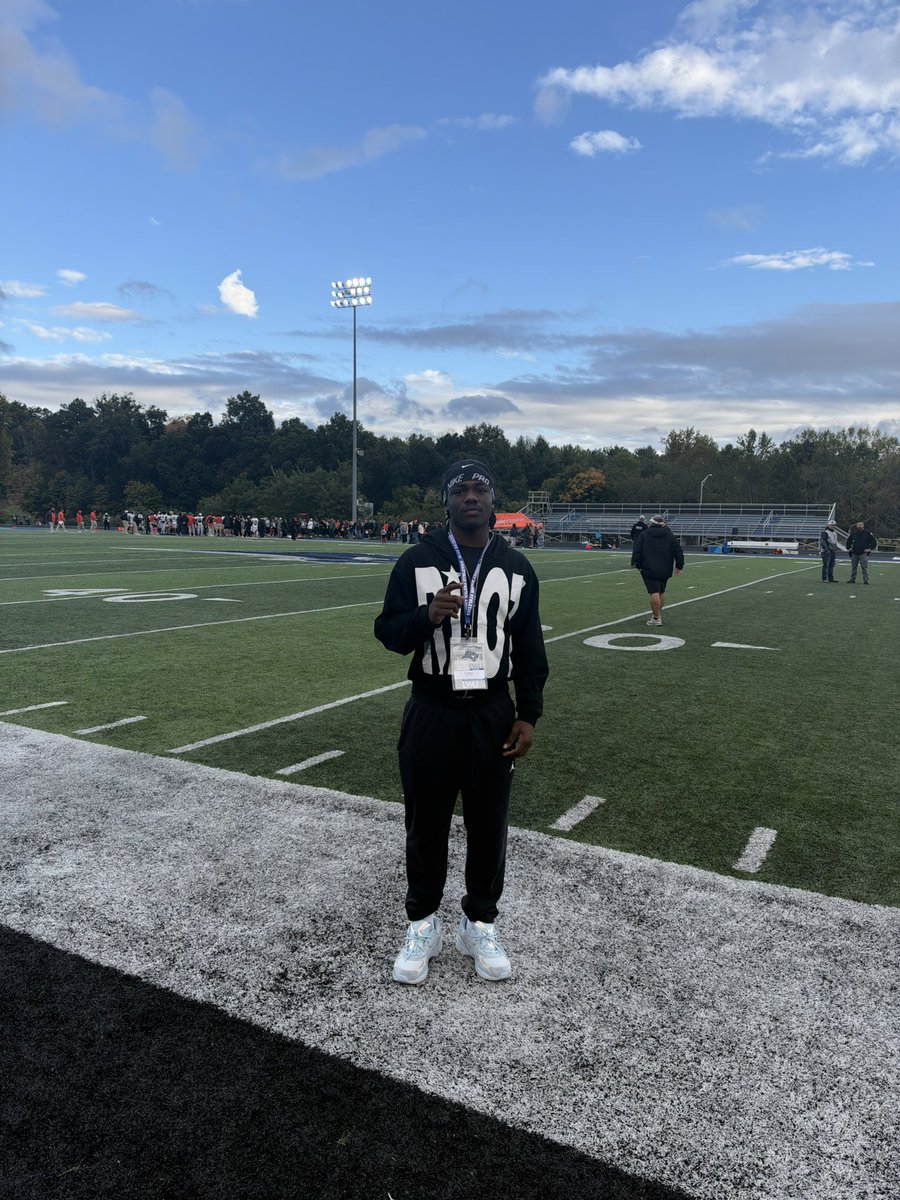 itsbjflowers's tweet photo. Had a great time at @LWUfootball, I appreciate the hospitality and it was great seeing Male Alumni as well!
@CoachAmbroseLWU @Coach_CotterLWU @LMHSCoachPorter @MaleBulldogs @Brenden_Bates23 @SolomonConley9 @MatthewHinz4 @report_kentucky https://t.co/wsPn2t1VGO