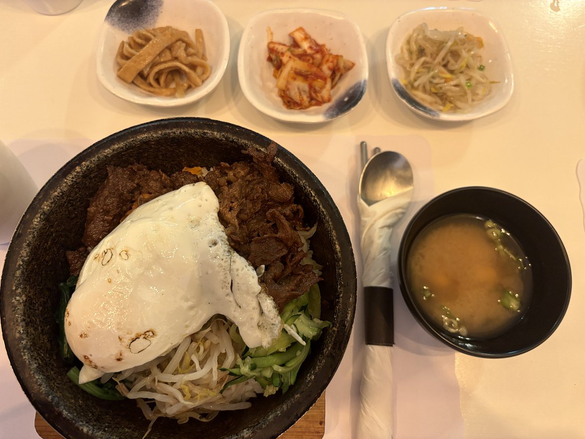 rcmanticdreams's tweet photo. Im so full https://t.co/ILxqDpnGXl