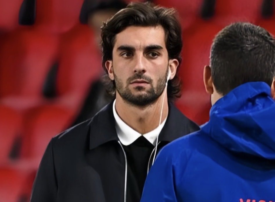 wawa_0948's tweet photo. @fedrismo Ferran and Pedri looked really good in their first match back after the international break… https://t.co/5YAVQirAPo