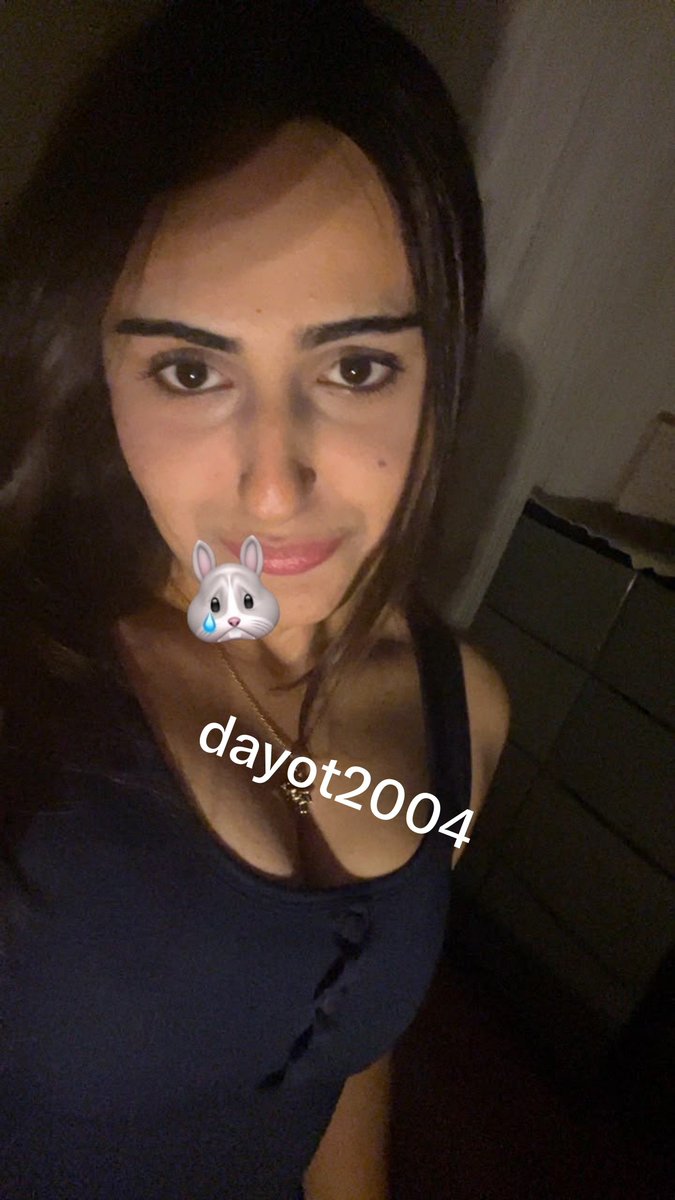 dayot2004's tweet photo. من الخاص ديوث حبيبته يفضح حبيبتة الشرموطة هناء يبغى رايكم فيها لايك و ريتويت مشان انشر فيديوهاتها الباقيه وهي تفرك سبعه وتفتح خرقها🐽🧠

#ديوت_بدويٌّْ #ديوت_أمي #ديوت_أختي https://t.co/uTEdooKYSo