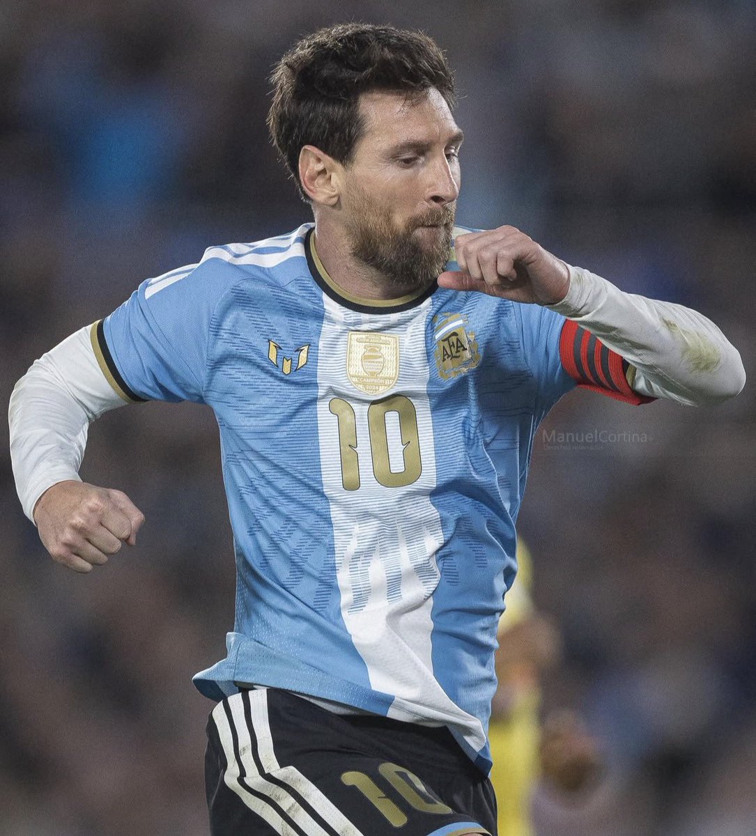 Tobs_fc's tweet photo. 🚨 STAT: No doctor has ever scored a professional goal football history. 

Lionel Messi has 2 goals in 2 games as a professional doctor. https://t.co/H0Pwk1vxmq