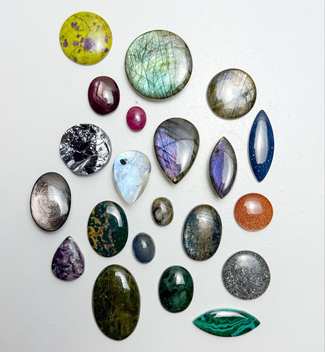 mildhippie's tweet photo. my first collection back is Friday October 16th at 5pm eastern time &amp; the theme is “witch’s potions” 🥳👻👾 

thank you all for staying &amp; continuing to support as I navigated the worst year of my life. Hope to come back with a bang!:) https://t.co/NQxRePcV5K