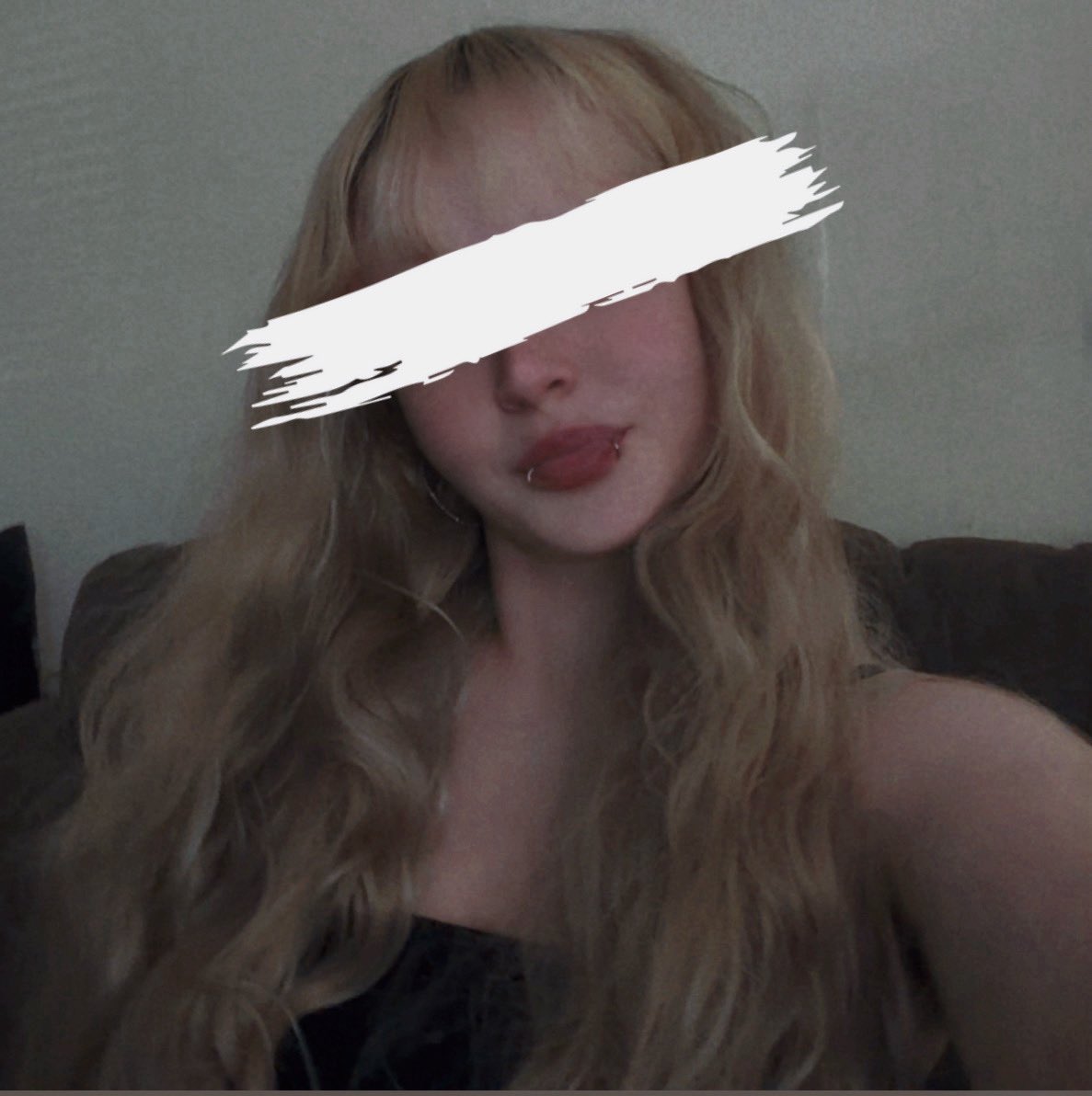 xperfectmaddiex's tweet photo. Maddie’s #Nsfwtwt intro <3

Age — 18
She/her cisgender female 
Bisexual 
College majoring in biology

Kinks: 
Switch
Bratting, #findom, #dominatrix, #cnc, humiliation, degradation, worship, cheating, homewrecking, #agegap, bondage, and other taboo kinks https://t.co/RFu15EeR0m
