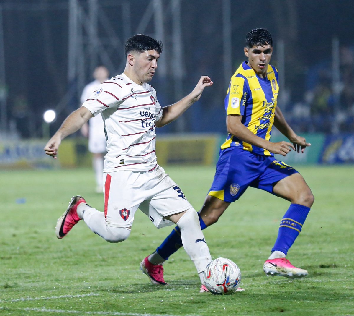 golazotropical1's tweet photo. Triunfo para aliviar difícil momento 
Final 

#Luqueño 0

#CerroPorteño 3 
12m. #pablovegetti 
28m. #lucasmerolla 
83m. #derlisrodriguez 

#ClausuraAPF2026 
El #Ciclón está 7o. con 20 puntos 
Fecha 14
#CopadePrimeraAPF2026 

@ClubVeteranos de Prensa 
#CVP🇳🇱 https://t.co/QsJTIzqBXg