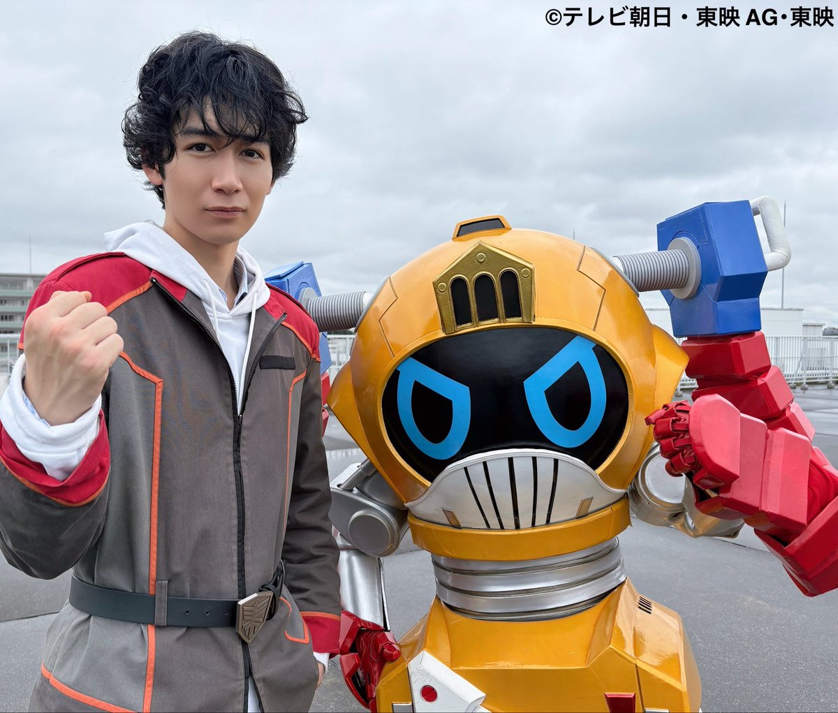 yasuda_hiroto's tweet photo. 角醒ハンターオメガホーン
第12話ありがとうございました！！

たのんだぞー！！！
そしてまかせろ！！！

#角醒ハンターオメガホーン
#超宇宙刑事ギャバンインフィニティ
#ワニパトもかつやくしたい https://t.co/GqJj952jq7