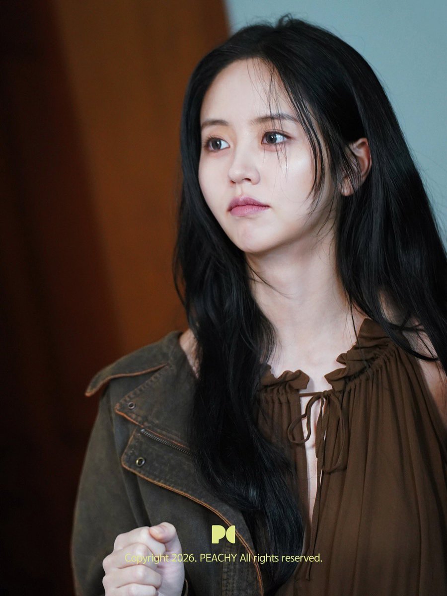 19990604_com's tweet photo. 262011 PEACHY COMPANY 𖤐 𝓘𝓷𝓼𝓽𝓪𝓰𝓻𝓪𝓶

[BEHIND PHOTO]

KIM SO HYUN | SINGLES OCTOBER 2026 ISSUE 🤎

🔗 https://t.co/uguxglnmvh

#김소현 #Kimsohyun #金所泫 
#キムソヒョン https://t.co/Kjnytu1q27