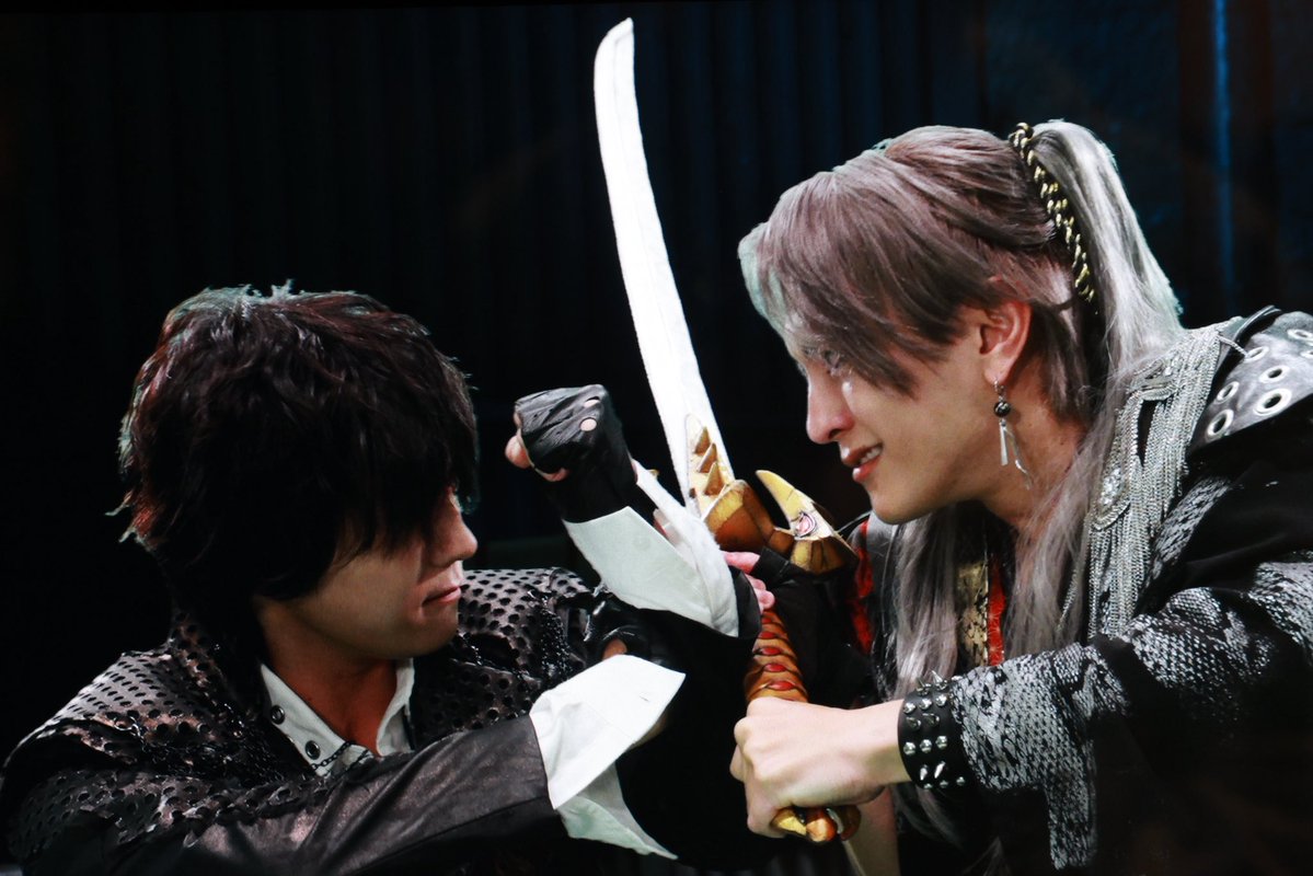 ProjectRED_Toei's tweet photo. 来週10月18日㈰
『#角醒ハンターオメガホーン』
第拾参話「来たれ！異世界の来訪者！」放送📢

角獣人間退治で、人々に慕われるようになったキャプテンと炎角🧢🔥

タイムマシンに成功し、未来へ飛び立つ大佐とアギ🚀👔

ついに、2つの世界が交わる——

https://t.co/LCSIF2D4E0

#オメガホーン https://t.co/8nbDamqrJQ