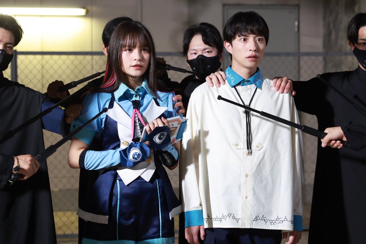 ProjectRED_Toei's tweet photo. 来週10月18日㈰
『#角醒ハンターオメガホーン』
第拾参話「来たれ！異世界の来訪者！」放送📢

角獣人間退治で、人々に慕われるようになったキャプテンと炎角🧢🔥

タイムマシンに成功し、未来へ飛び立つ大佐とアギ🚀👔

ついに、2つの世界が交わる——

https://t.co/LCSIF2D4E0

#オメガホーン https://t.co/8nbDamqrJQ