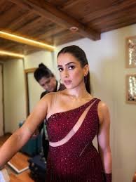 manvi_mz's tweet photo. Sanaya malhotra good looking so beautiful 😻❣️🤩 https://t.co/K0KKX71LVL