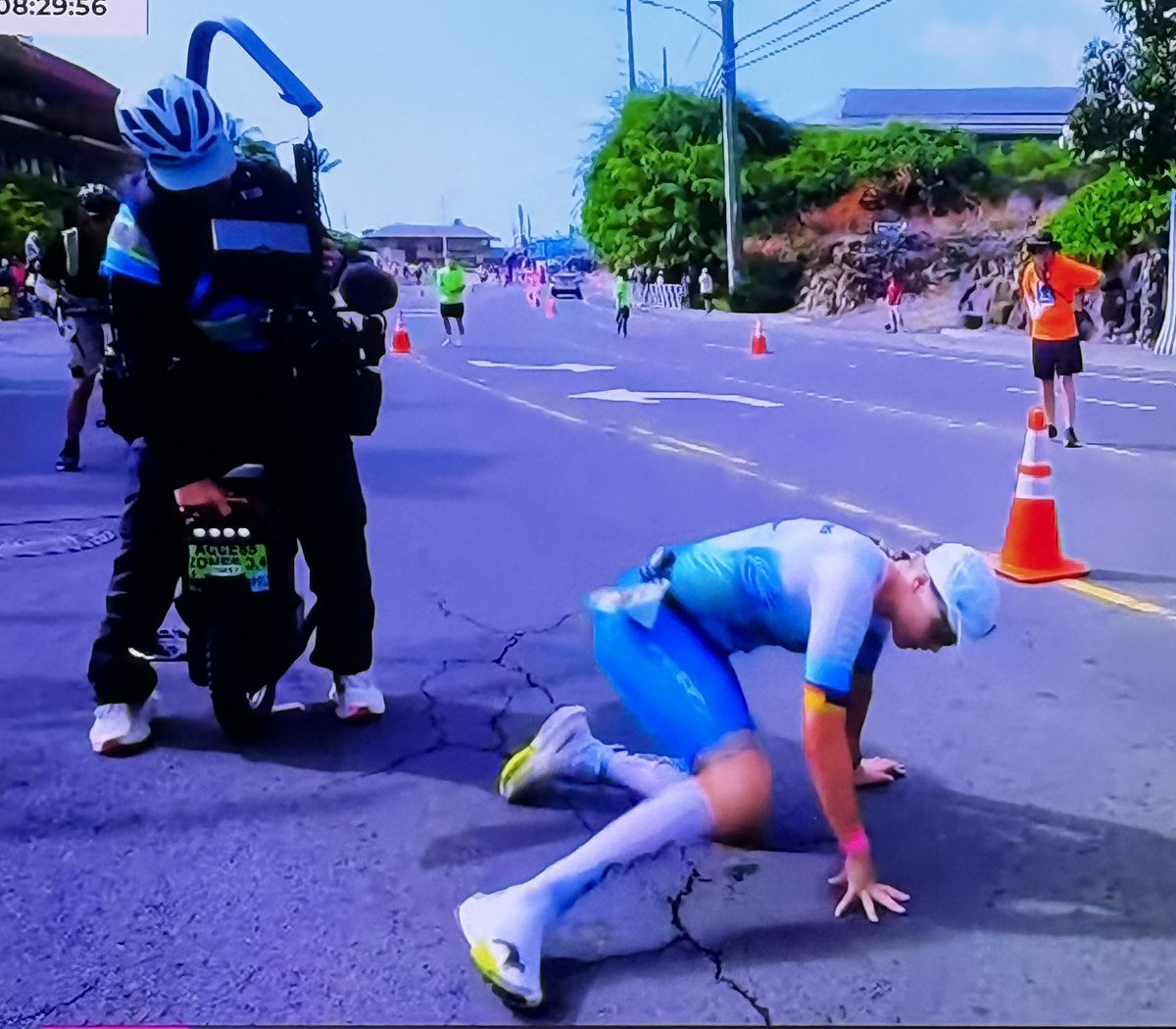 IMTrinews's tweet photo. WTH LEADER… 

Ironman Triathlon World Championships Kona Hawaii 🌺 

#imkona #imwc2026 #IMWC #ironmankona #wckona https://t.co/xBSXZnr9Of