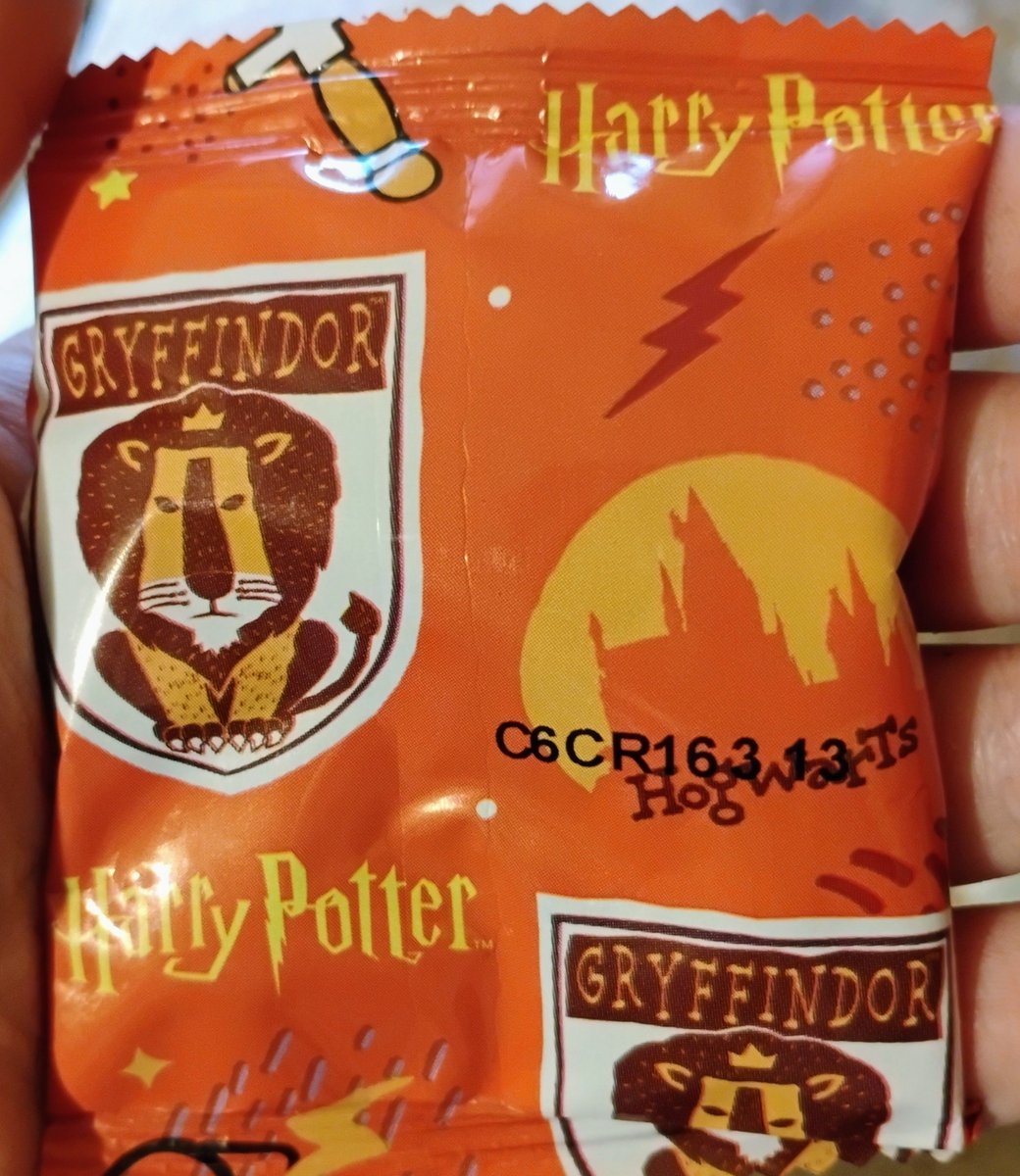 EmilyBea468's tweet photo. Gummy snacks I found in food Lion. I'm a Gryffindor obviously 🦁. https://t.co/GdbN058tJ2