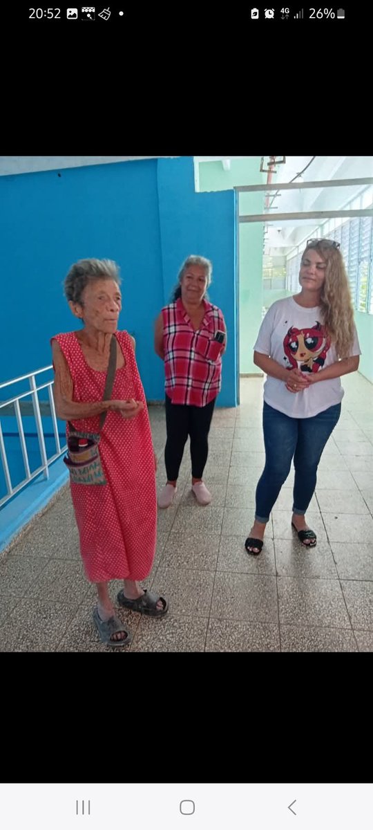 YudithAfmc's tweet photo. Tarde de lujo que compartimos los Cuadros de la FMC Provincial y Municipal con el colectivo que labora en el Hogar de Ancianos y sus abuelos.  Y no pudo faltar el cantarle Feliz cumpleaños a una de las más longevas.
#MujeresEnRevolución
#FMCCUBA
#LasBrígidasTuneras https://t.co/P2TjyLtquy