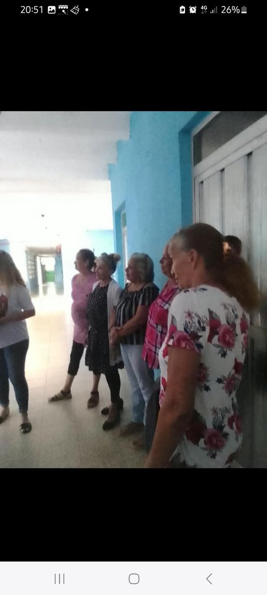 YudithAfmc's tweet photo. Tarde de lujo que compartimos los Cuadros de la FMC Provincial y Municipal con el colectivo que labora en el Hogar de Ancianos y sus abuelos.  Y no pudo faltar el cantarle Feliz cumpleaños a una de las más longevas.
#MujeresEnRevolución
#FMCCUBA
#LasBrígidasTuneras https://t.co/P2TjyLtquy