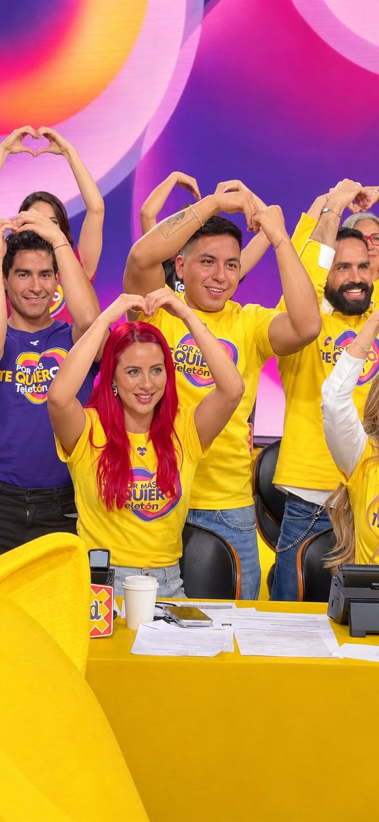 dannabelenCB's tweet photo. Amamos 💛💜 

FLOR EN TELETON 
ESE X TELETON 

#Teletón2026 #TeletónMX #Florese https://t.co/ZUnc1sFb8I