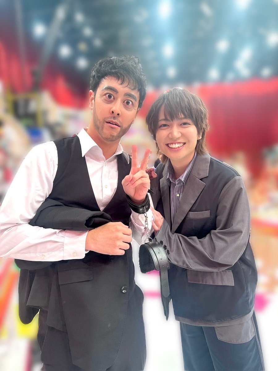 Shoya_Chiba's tweet photo. なんと野崎守さん(？)こと阿部寛さん(？)と📸
大好きでいつもネタや動画拝見してます！！
アオのハコなど観てくださっているなんて、本当ーーに嬉しかったです！

#オールスター感謝祭2026秋 https://t.co/8zA8J8jy1P