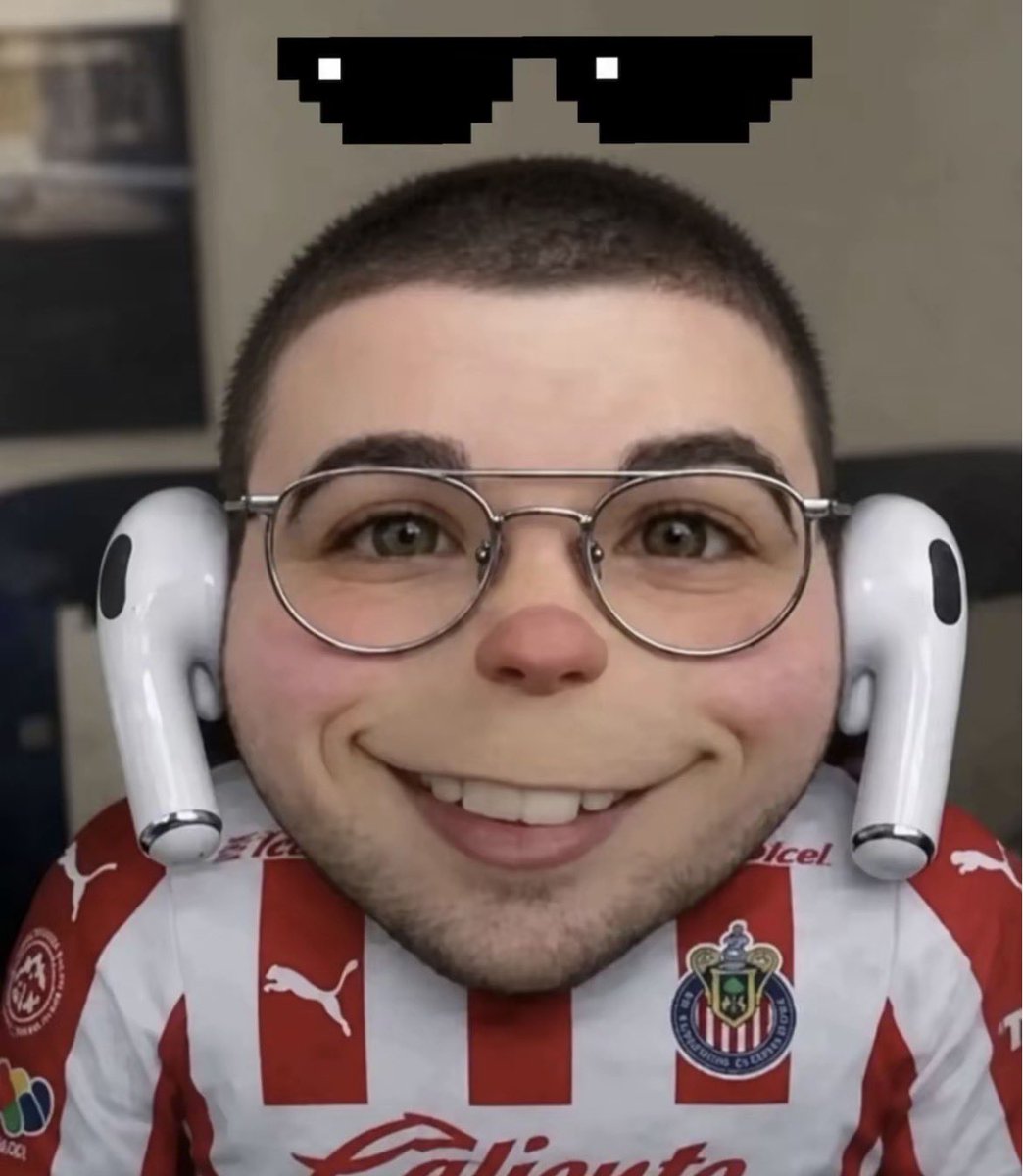 yiyibebee's tweet photo. Hoy ganamos, vamos chivas!!! 🥳🤞🏻🥳 #MegaFutbol https://t.co/evkwrC1Nym