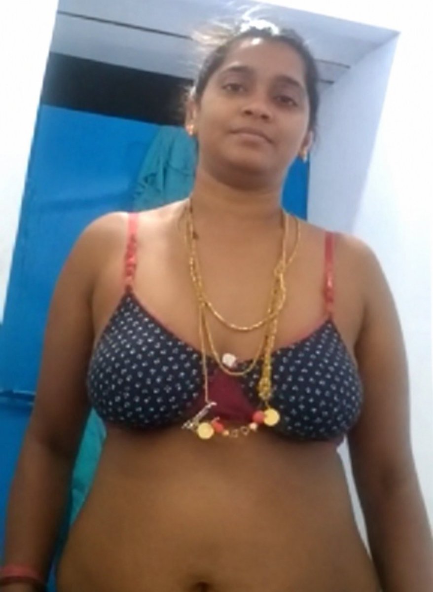 Adicttorr's tweet photo. என்னதான் Modern பொண்ணுங்கள செஞ்சாலும் 35-40 வயசுல இருக்க கல்யாணம் ஆன‌ கிராமத்து பொம்பளய அனுபவிக்குற சுகமே தனி 🥵 https://t.co/kDXDWYrydJ