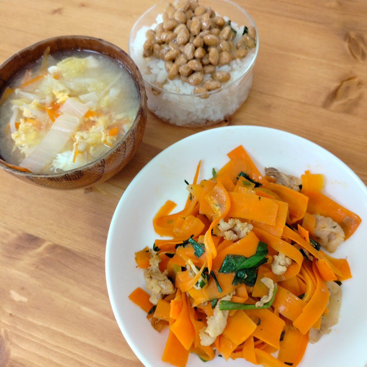 u_make_cook's tweet photo. 1日人参1本食べる努力中🥕
#おうちごはん #朝食 https://t.co/R617PIUKgG
