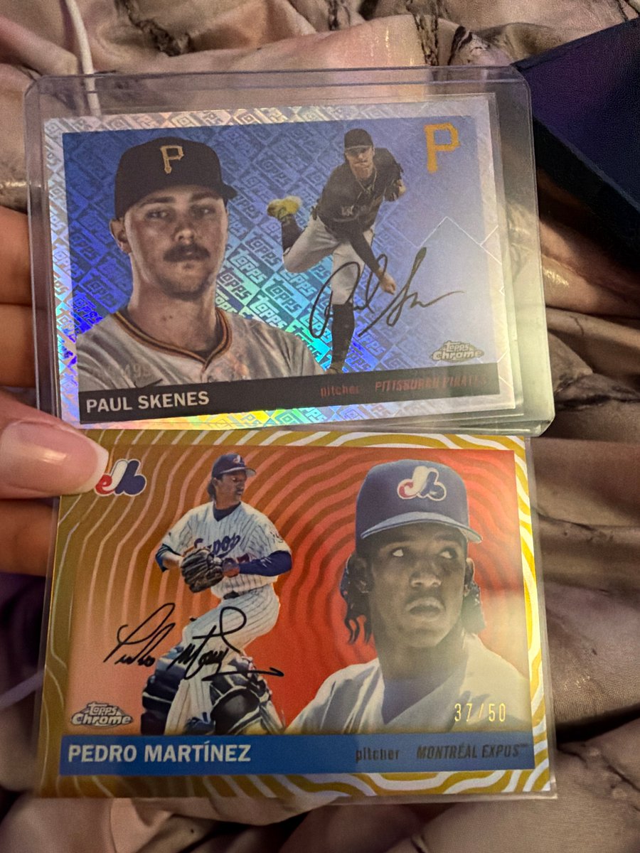 vanrod94's tweet photo. @Topps Pulled these today, please bring them back next year https://t.co/50lScCv97L