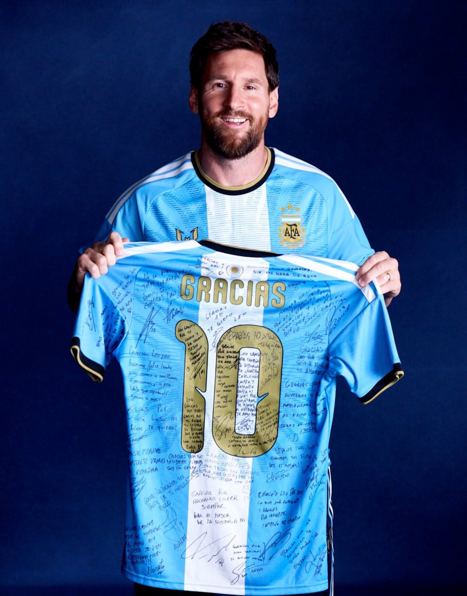lvstoruti's tweet photo. “Leo gracias por tu legado y por hacerme mejor jugador,  siempre agradecido!”

El mensaje de Lautaro para Messi 🥹 https://t.co/j10ddmKM8R