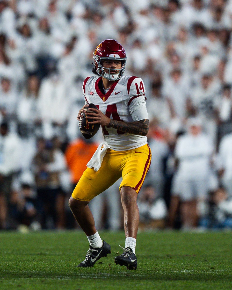 uscfb's tweet photo. first half flicks 📸 https://t.co/2AkQlrRr2z