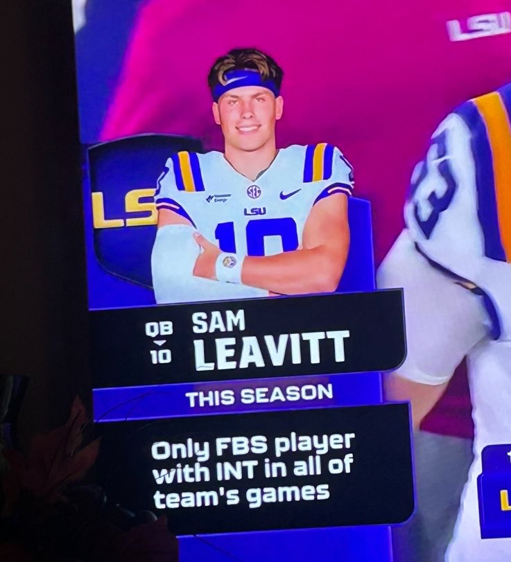 OMRebel4's tweet photo. #LSU #CFB #Kiffen #Leavitt https://t.co/XYKqpLa8qL