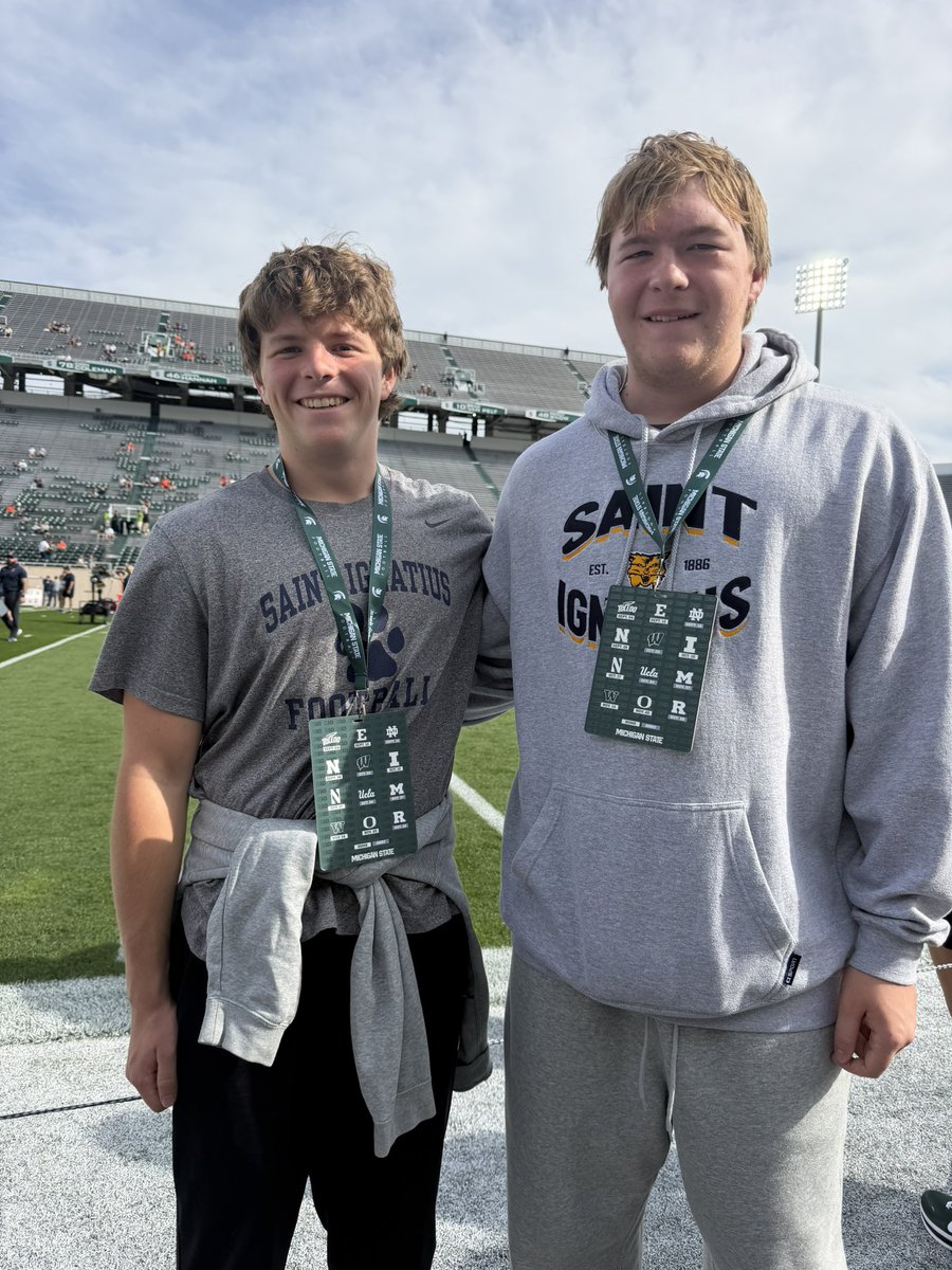 cberan28's tweet photo. Michigan State- What a great game, facilities, and campus! Thank you for the invite! @Frank_herzog55 @MalikGill5 @CoachJohnson64 
It was nice meeting @coachfitz51 
@CoachTomKaufman @WildcatRecruit 
@_CoachNicholson https://t.co/PPpgQtDdam