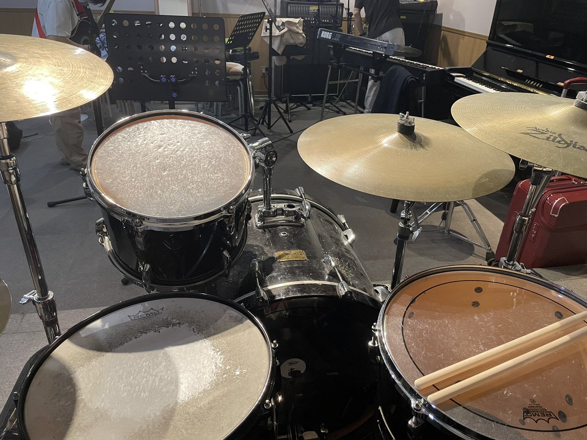 percussiontoui's tweet photo. バンドマンまろが友達だと遠征先でこんな事もできる🦔⋆͛ https://t.co/JaUOqEqktX