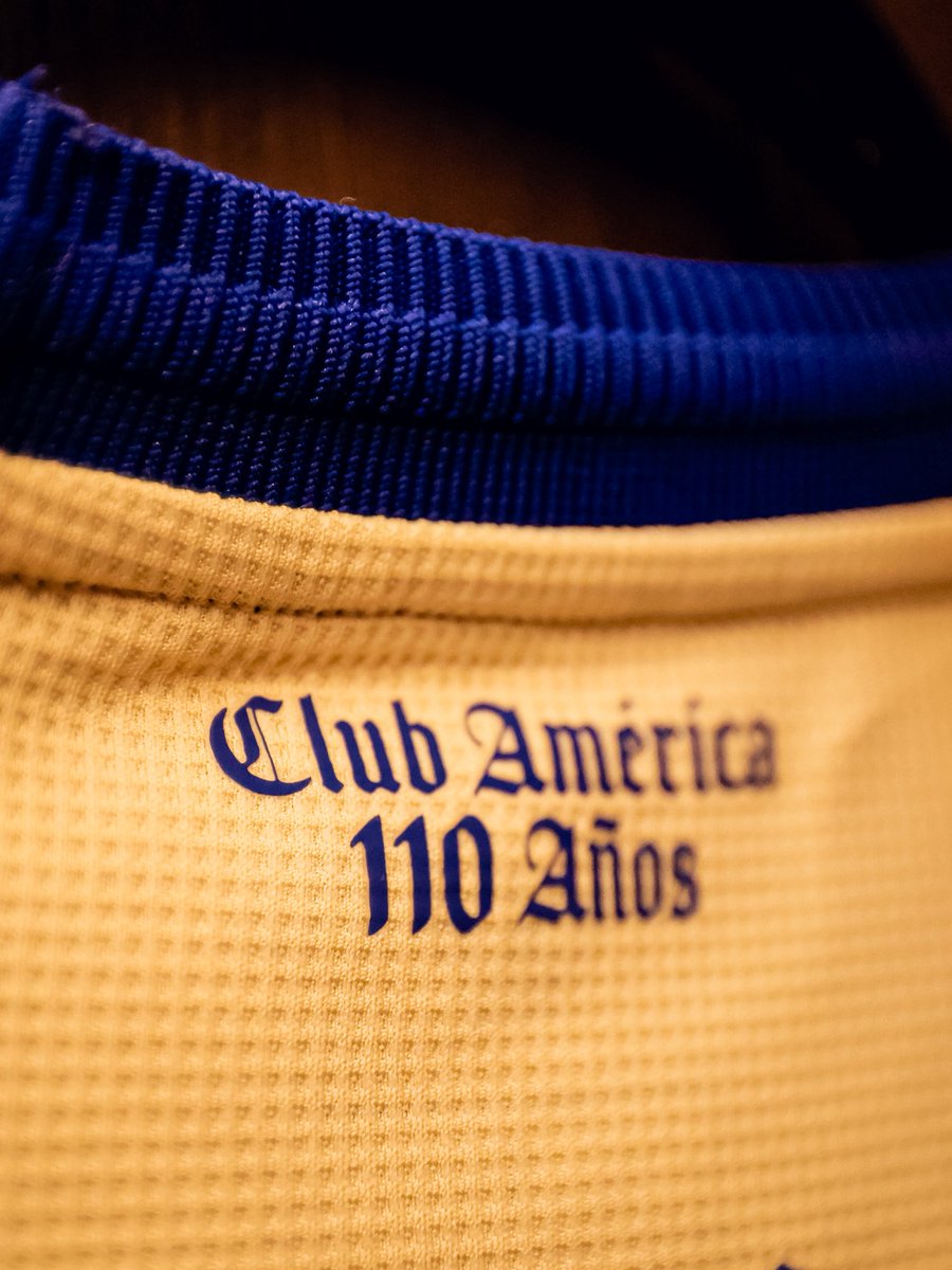 ClubAmerica's tweet photo. ¡Vestidor listo! Hoy estrenamos nuestra joya de uniforme conmemorativo 🤩🔝

#110AñosDeAmérica https://t.co/17oelc5kFE