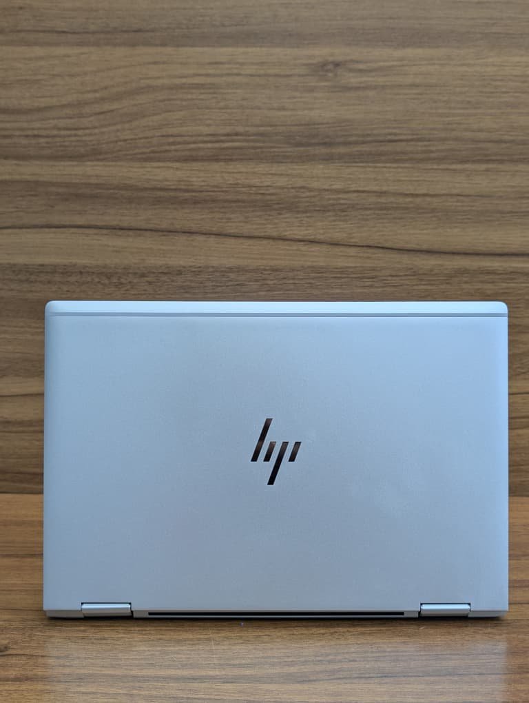 habeeb40592's tweet photo. *HP Elitebook 1030 G4*
14" NON-TOUCH Display 
Intel i7-8th Gen 
16GB RAM | 512GB SSD
Face ID • Fingerprint 
Backlit Keyboard 
Laptop + Charger ONLY 
N460K https://t.co/WHMO2DMVmR
