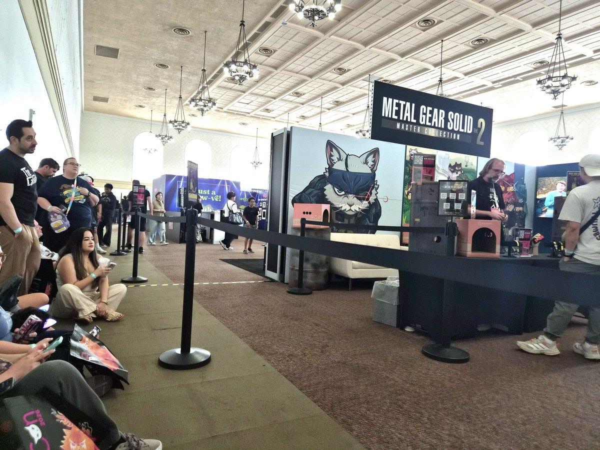 Metalgear's tweet photo. Snake, we've detected unusually high levels of cuteness at the #MetalGearSolid booth. 

Mission objective: Meet One Eared Uno. Receive pets. Take a photo. 

📦CATCON DETAILS📦
❗Meet @one_eared_uno from 2-3PM on 10/10 (Subject to change based on Uno's availability.) https://t.co/9fTBaXSkDm