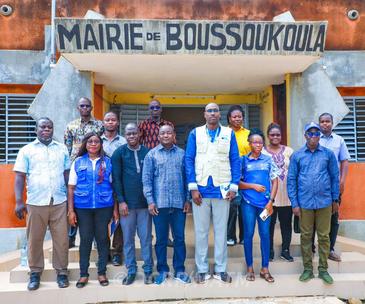 MATM_BF's tweet photo. Boussoukoula-Kosso : Sécurité, santé et autonomie alimentaire renforcées
Les réalisations dans les zones frontalières soutiennent les services de l’Etat, tandis qu’un bas-fond rizicole de 4 ha promeut la sécurité alimentaire et la paix.
#MATM
#BurkinaFaso https://t.co/lQZyQB8i4J