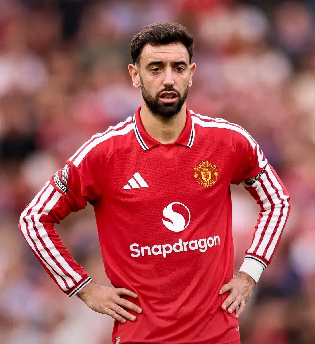 Oluchi_Utd's tweet photo. Manchester United have mastered the art of leaving Bruno Fernandes on the pitch even when he’s doing nothing.

Then they look for another player to blame! 🤷🏽‍♀️

It’s time we start telling ourselves the truth about Bruno. https://t.co/yKbxVfY6Jj
