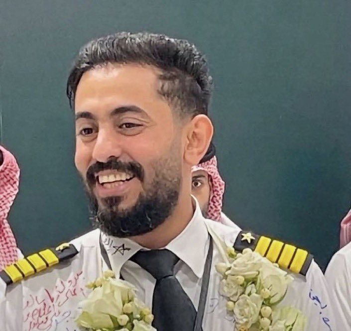 taghreed_i_t's tweet photo. اللهم تقبلهم قبولاً يليق بجلالك وكرمك ورحمتك .. واجعلهم ممن قلت عنهم وقولك الحق {وَلَا تَحْسَبَنَّ الَّذِينَ قُتِلُوا فِي سَبِيلِ اللَّهِ أَمْوَاتًا بَلْ أَحْيَاءٌ عِنْدَ رَبِّهِمْ يُرْزَقُونَ}. https://t.co/nWMYmED5JW