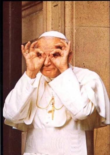 StachKopara's tweet photo. @docdaneeka5 @Bad_Banner Pope did it better https://t.co/2aeVTPJzH8
