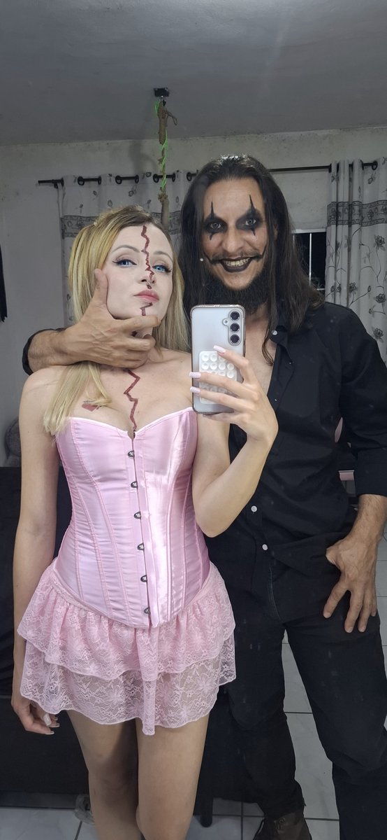 corvo_dom's tweet photo. #Halloween @circusroleplay https://t.co/abA1OU9wuL