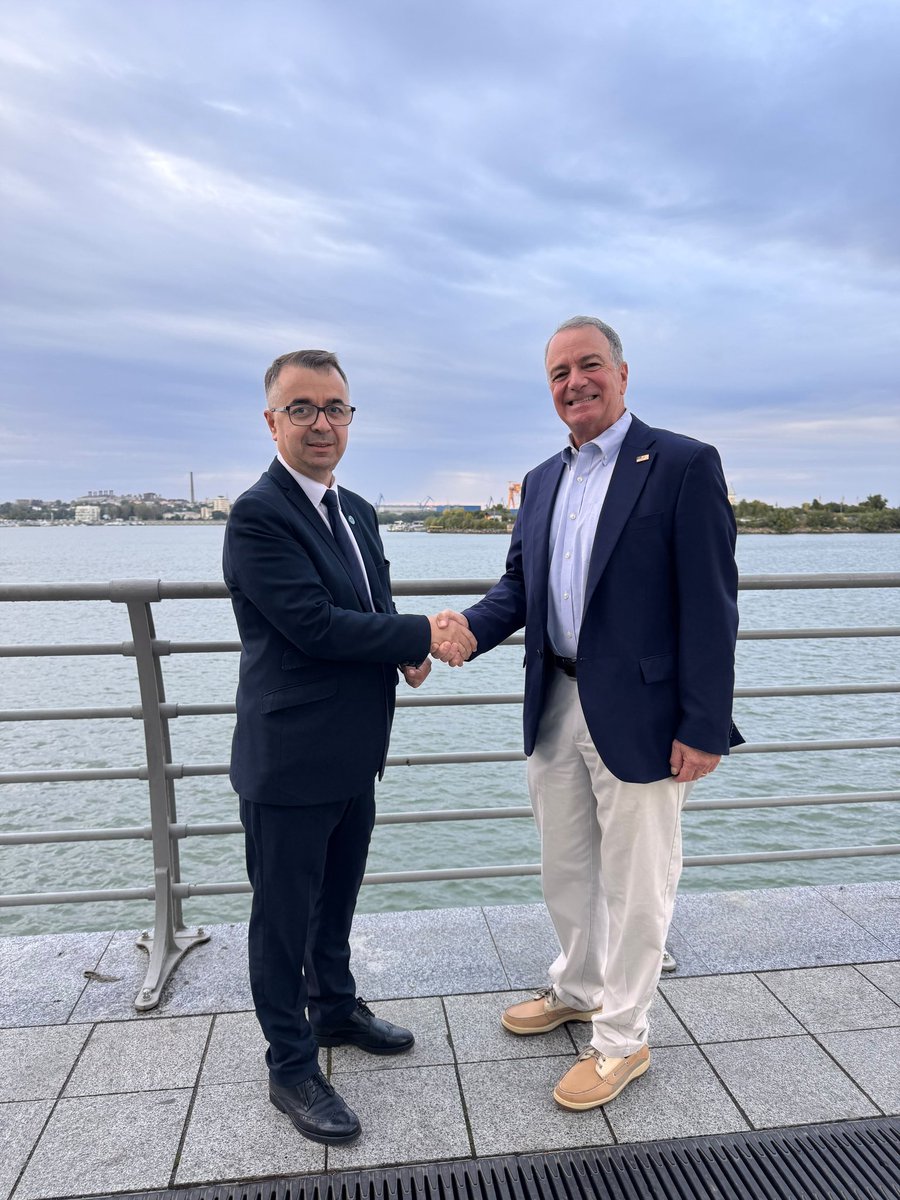 USAmbRO158's tweet photo. Great meeting with Mayor Ștefan Ilie in Tulcea. Discussed key security priorities along the Danube, supporting economic ties, and our shared goal of preserving the beautiful and unique Danube Delta.���🇸🇷🇴 https://t.co/XQVX5oRp6Y