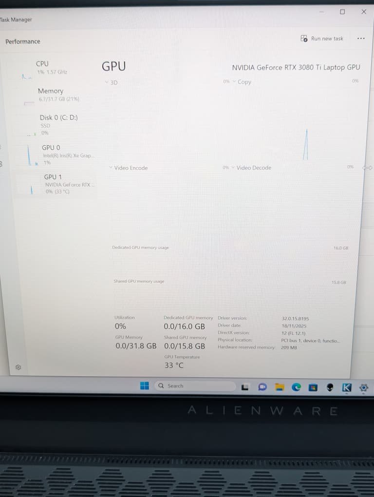 habeeb40592's tweet photo. *ALIENWARE M15 R7*
15.6" 240Hz QHD Display 
Intel i7-12700H
32GB RAM | 2TB SSD
*16GB, NVIDIA RTX 3080Ti Graphics*
AlienFX RGB Keyboard 
Laptop + Charger ONLY 
N2.150m https://t.co/YMQ03RhCcK