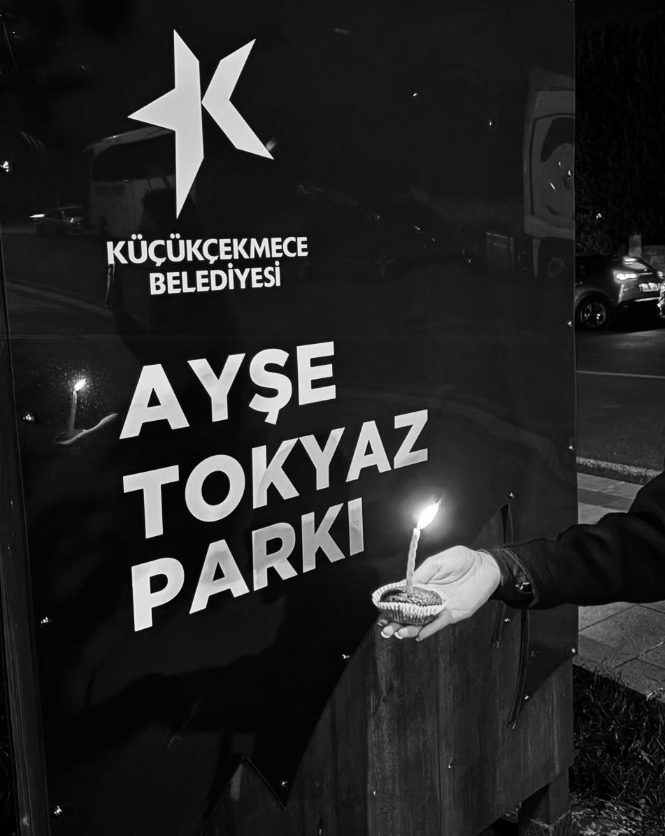 offesra's tweet photo. Milyonlarca kız kardeşin var Ayşe,iyiki doğdun..💜 https://t.co/dRTDIAg5a6